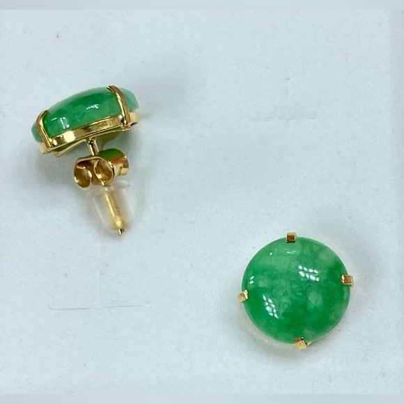 Jewelry - Jade earrings